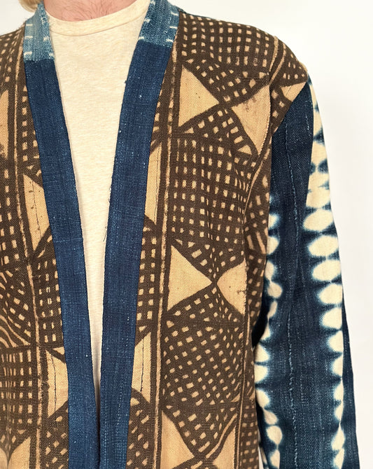 Made in Canada, the Weekender Jacket from 18 Waits — a Sustainable Men's clothing brand offering Vintage Inspired menswear and Rock and Roll Fashion. A refined Imogene and Willie alternative for those who value quality and character.