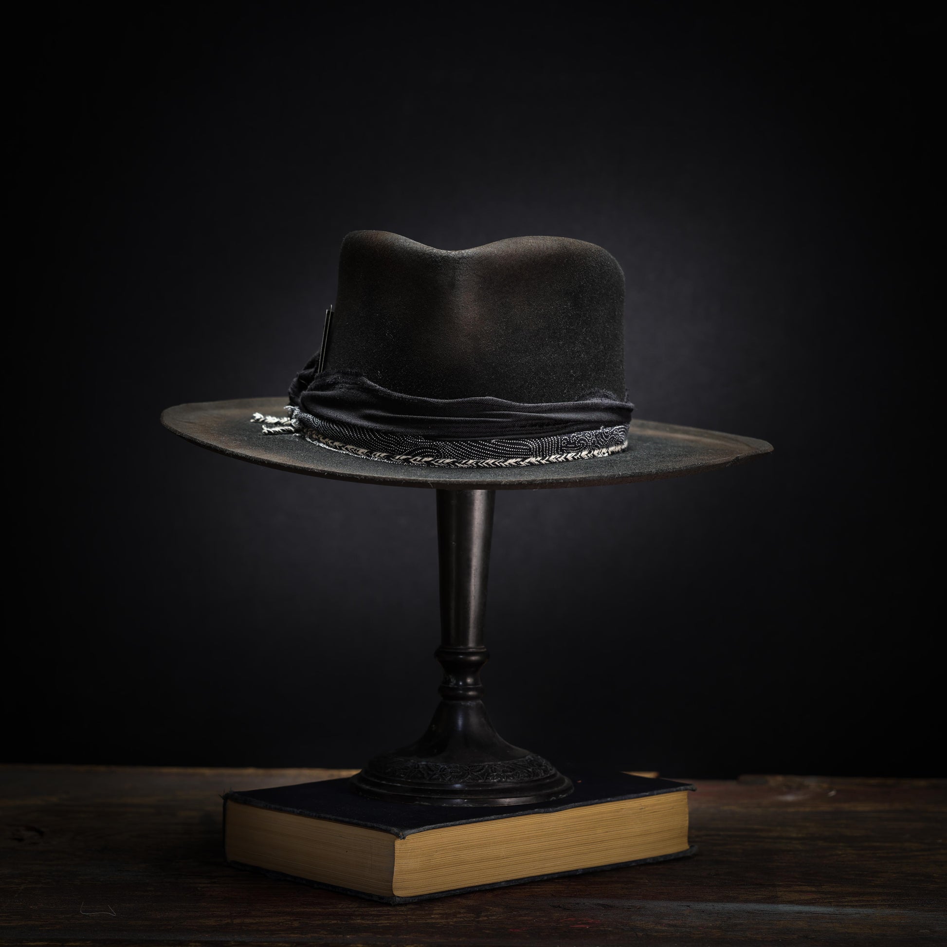 Made in Canada, Hare Felt Hat from 18 Waits — a Sustainable Men's clothing brand offering Vintage Inspired menswear and Rock and Roll Fashion. A refined Imogene and Willie alternative for those who value quality and character.