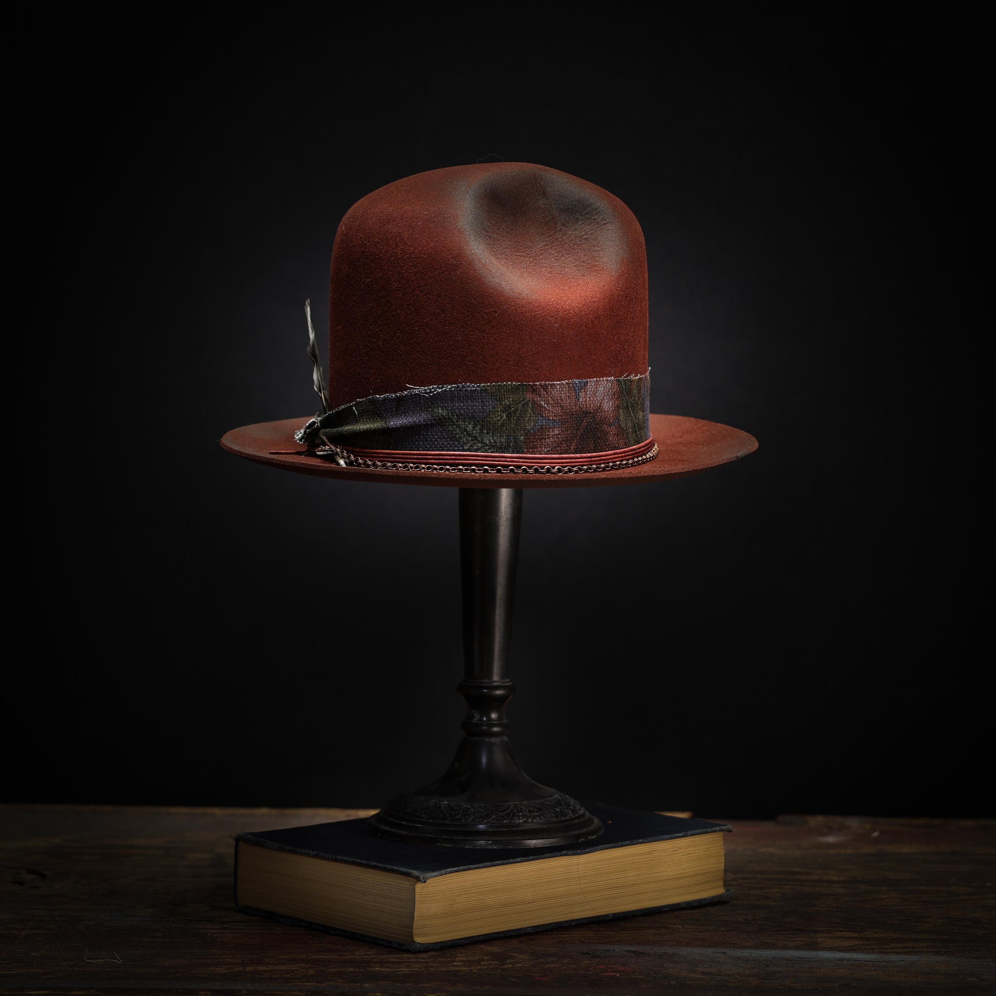 Made in Canada, Hare Felt Hat from 18 Waits — a Sustainable Men's clothing brand offering Vintage Inspired menswear and Rock and Roll Fashion. A refined Imogene and Willie alternative for those who value quality and character.