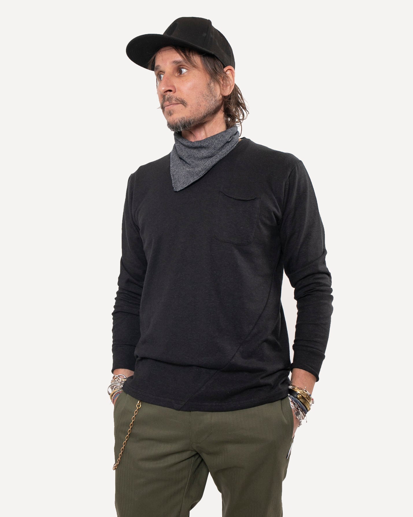 Made in Canada Long Sleeve Pocket Tee from 18 Waits — a Sustainable Men's clothing brand offering Vintage Inspired menswear and Rock and Roll Fashion.