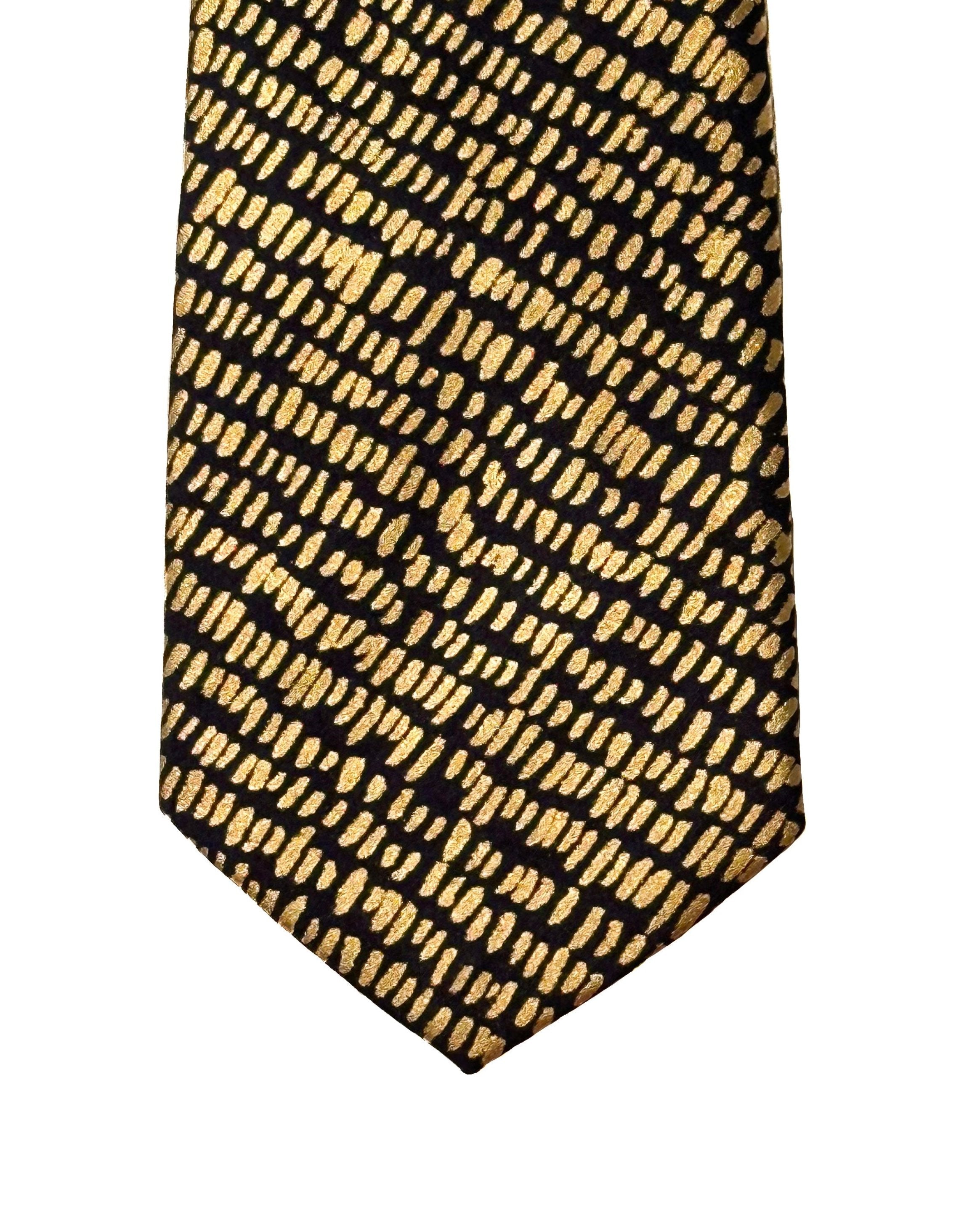 The Tie | Gold Dashes