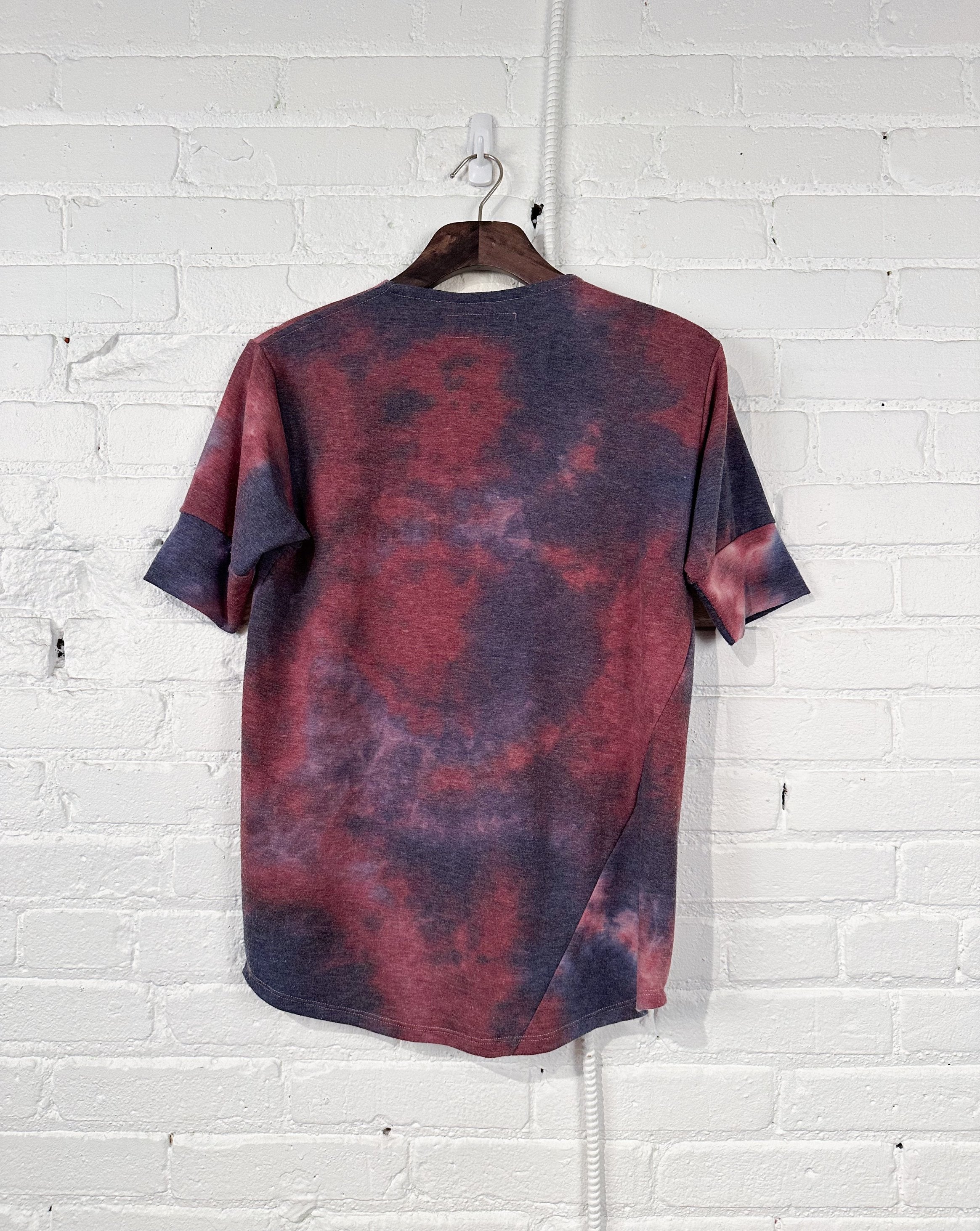 Vintage Hitchhiker Henley | Indigo Plum Tie Dye