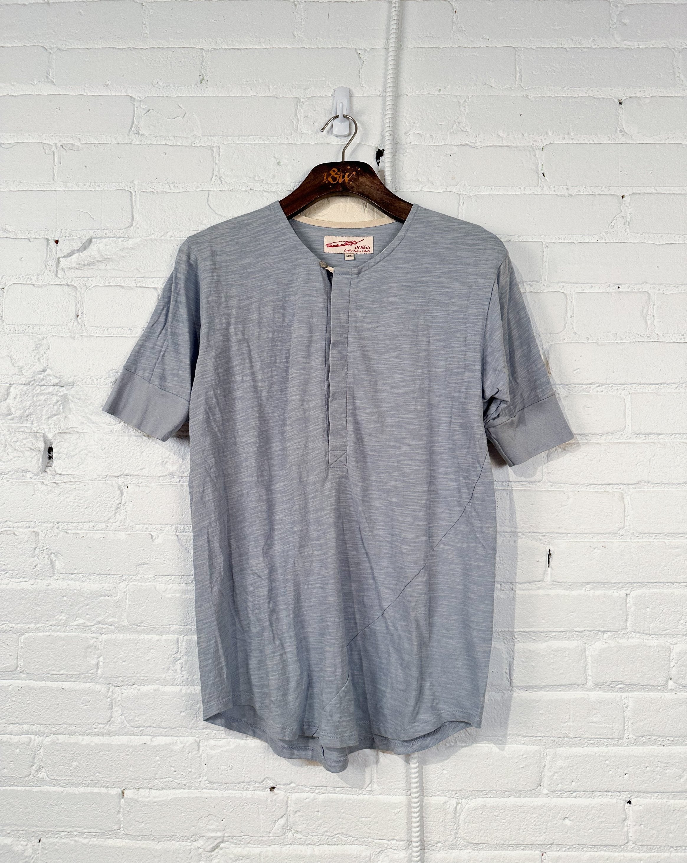 Vintage Hitchhiker Henley | Light Blue Slub