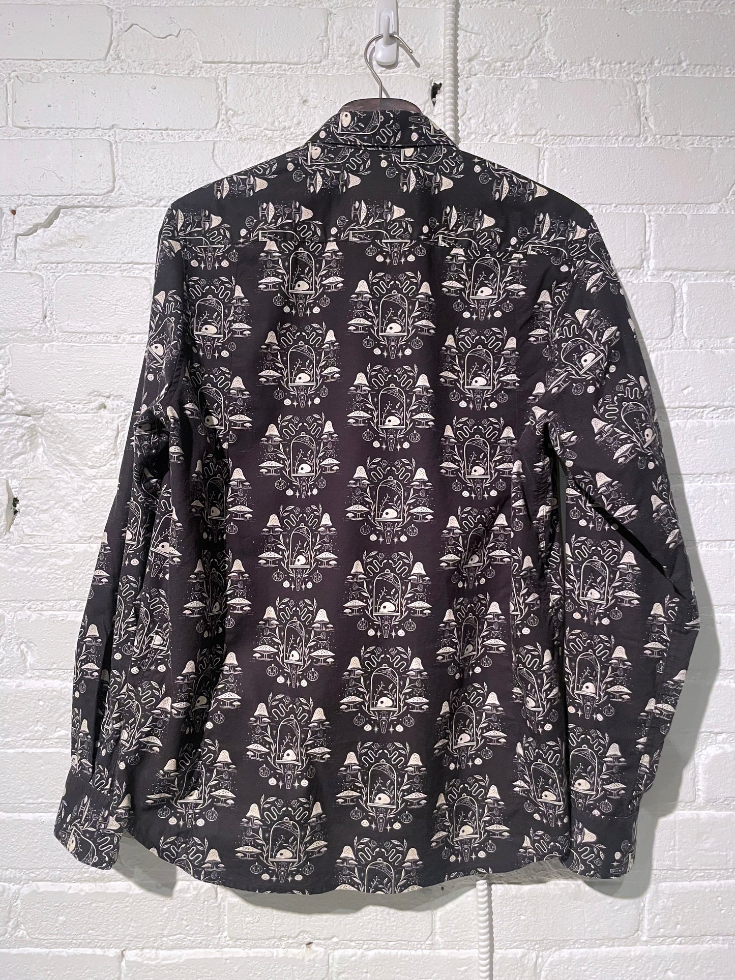 Made in Canada, the Night Skulls Vintage Dylan  from 18 Waits, a sustainable menswear brand known for vintage-inspired style and rock and roll fashion—an Imogene and Willie alternative focused on quality and character.
