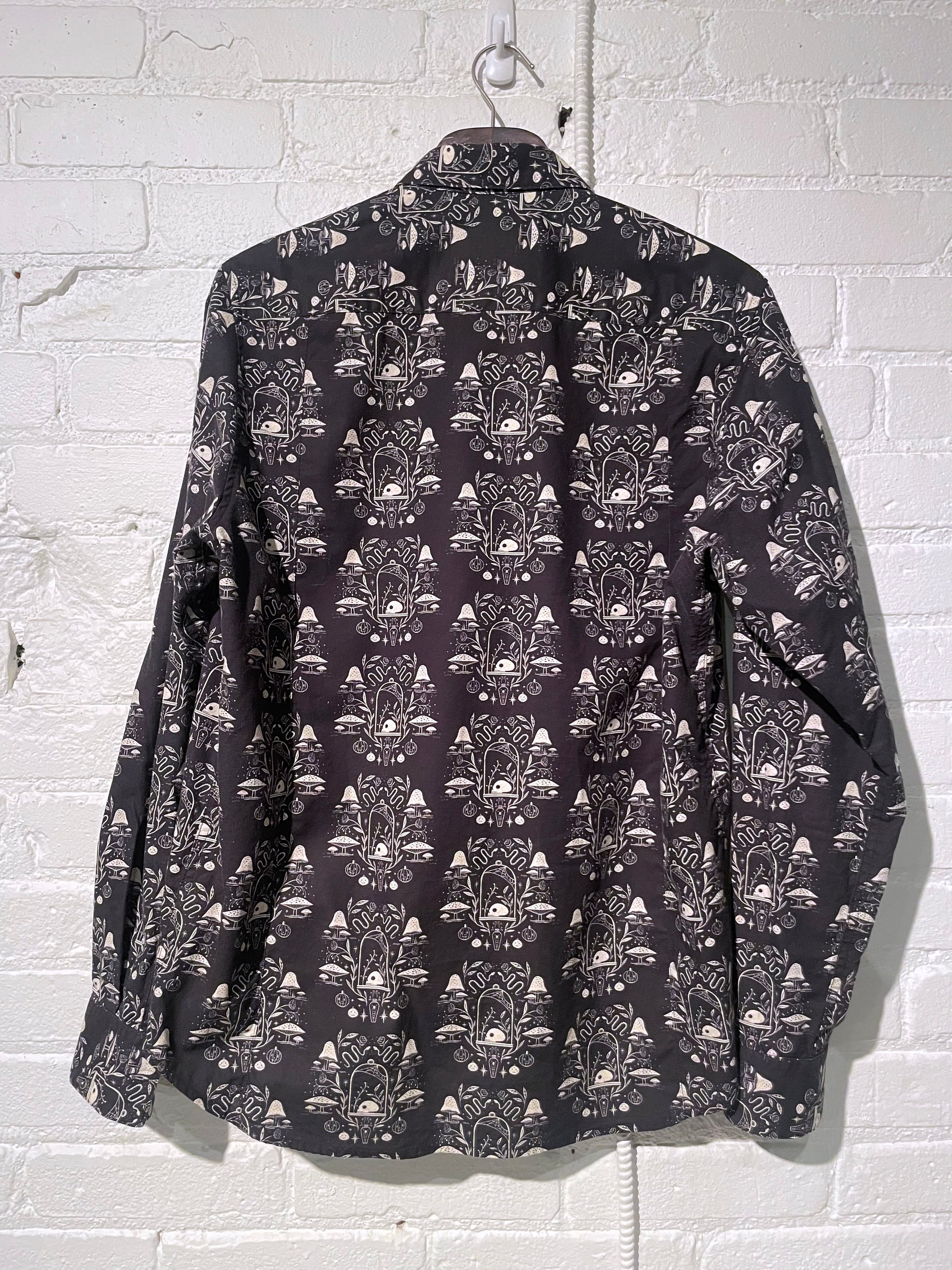Made in Canada, the Night Skulls Vintage Dylan  from 18 Waits, a sustainable menswear brand known for vintage-inspired style and rock and roll fashion—an Imogene and Willie alternative focused on quality and character.