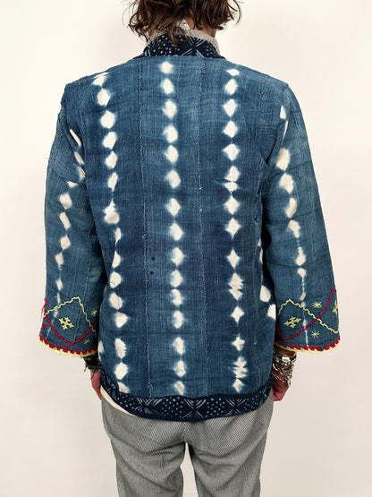 Made in Canada, the Wanderer Jacket from 18 Waits — a Sustainable Men's clothing brand offering Vintage Inspired menswear and Rock and Roll Fashion. A refined Imogene and Willie alternative for those who value quality and character.