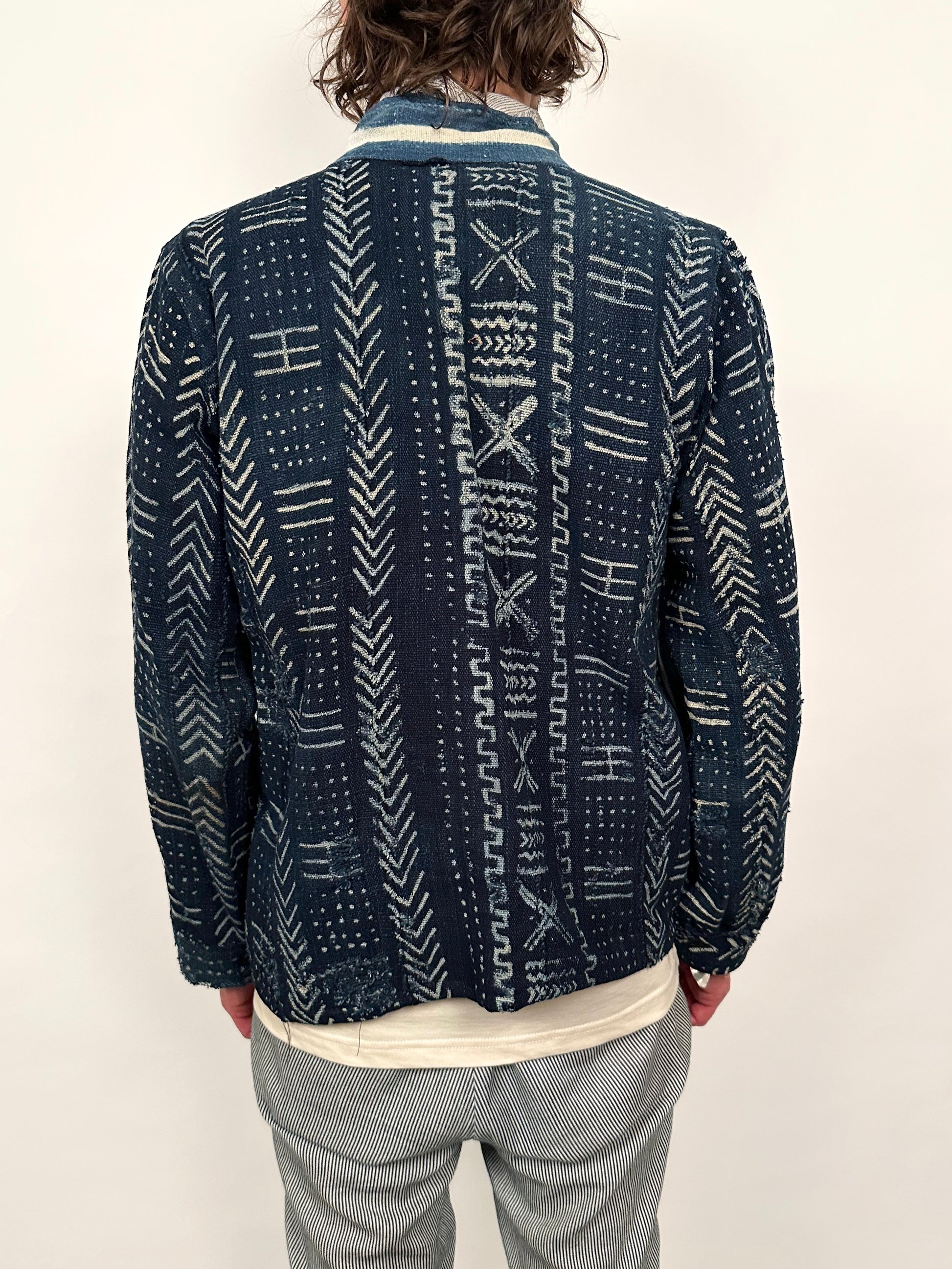 Made in Canada, the Wanderer Jacket from 18 Waits — a Sustainable Men's clothing brand offering Vintage Inspired menswear and Rock and Roll Fashion. A refined Imogene and Willie alternative for those who value quality and character.
