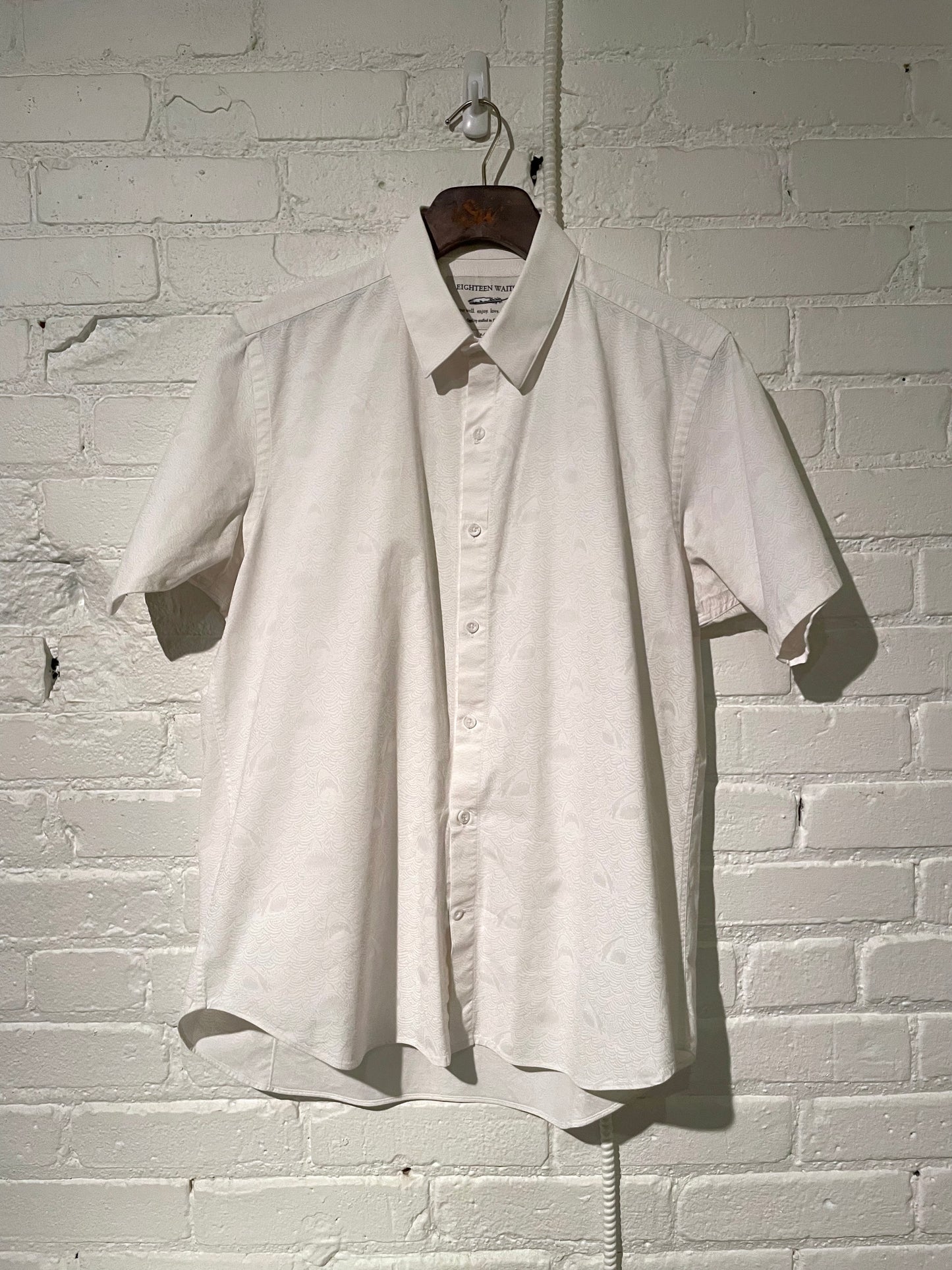 Vintage Short Sleeve Dylan | Great White Sharks