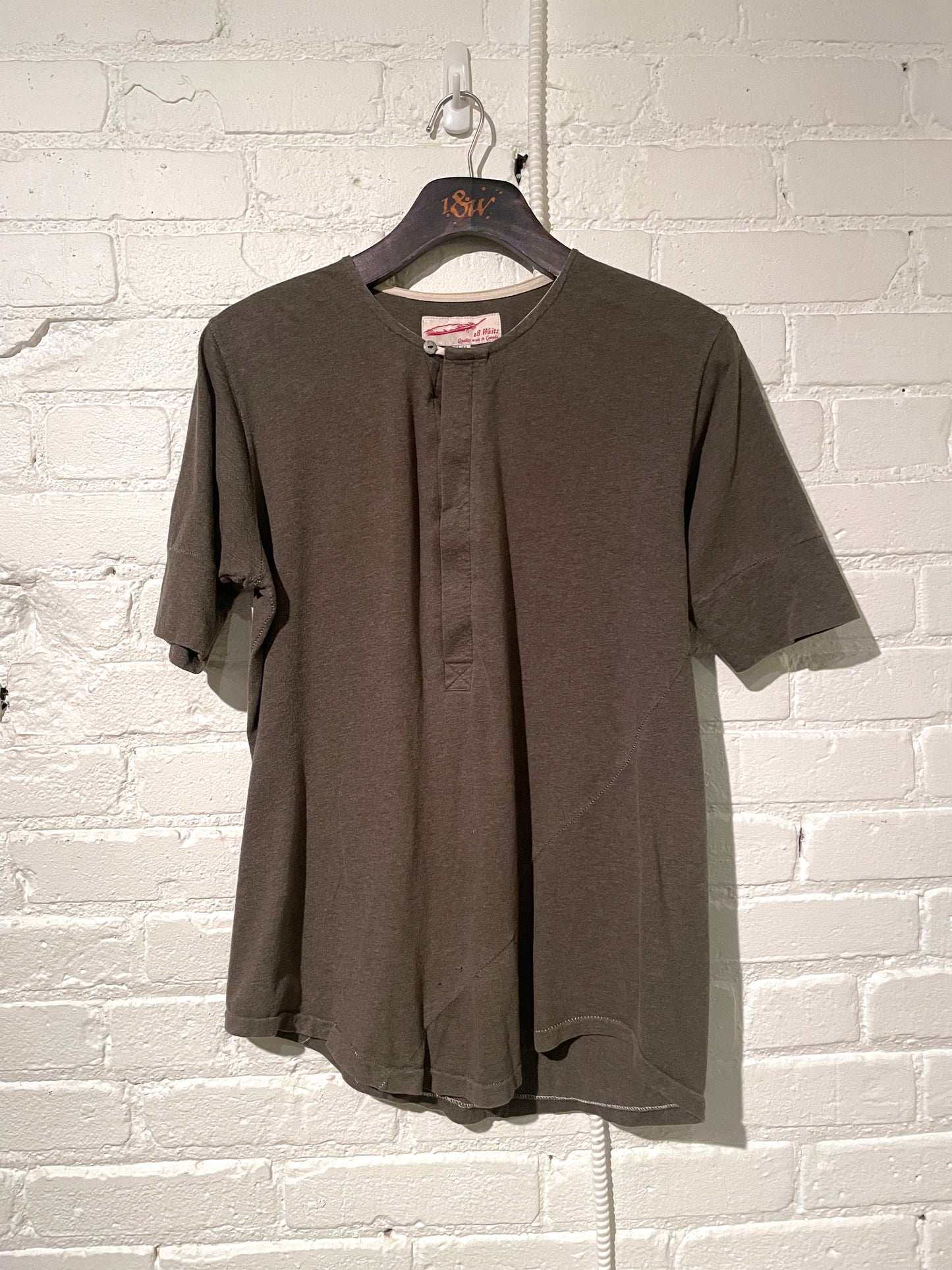 Vintage Hitchhiker Henley | Olive
