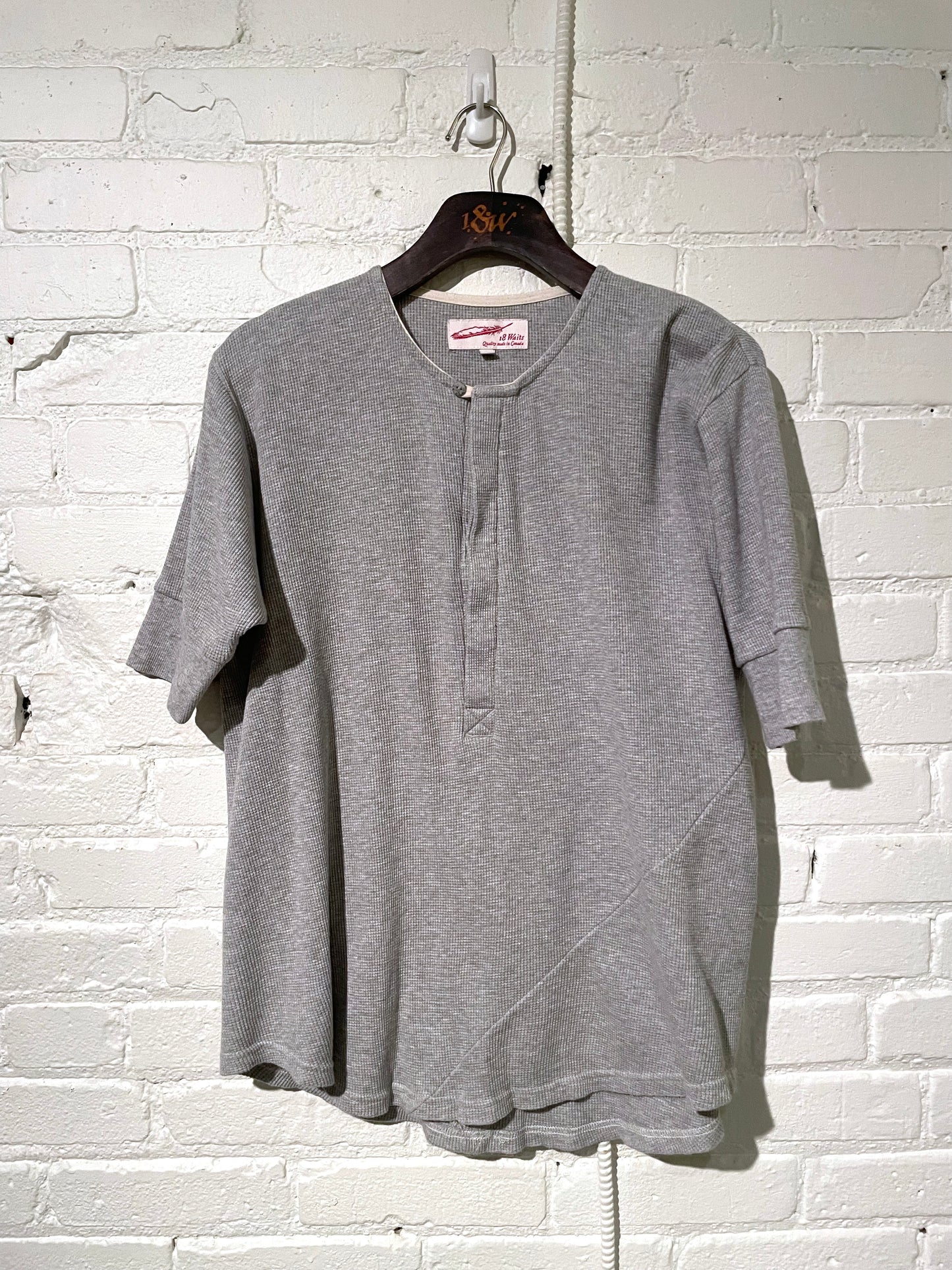 Vintage Hitchhiker Henley | Organic Grey Micro Waffle