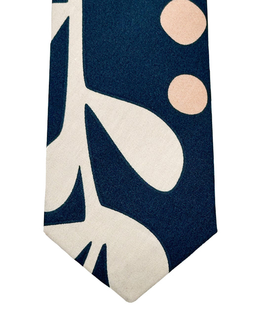 Made in Canada, Tie by 18 Waits— a Sustainable Men's clothing brand offering Vintage Inspired menswear and Rock and Roll Fashion. A refined Imogene and Willie alternative for those who value quality and character.