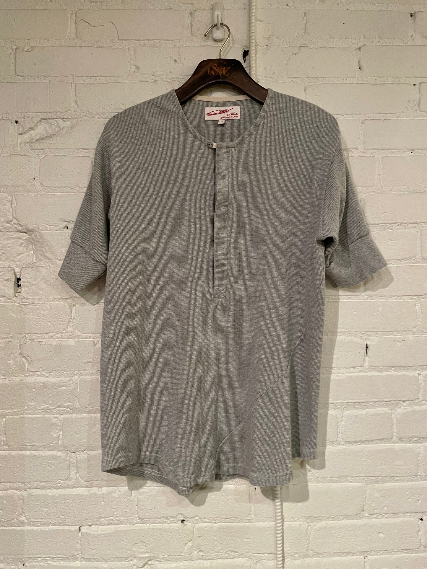 Vintage Hitchhiker Henley | Light Grey Micro Waffle