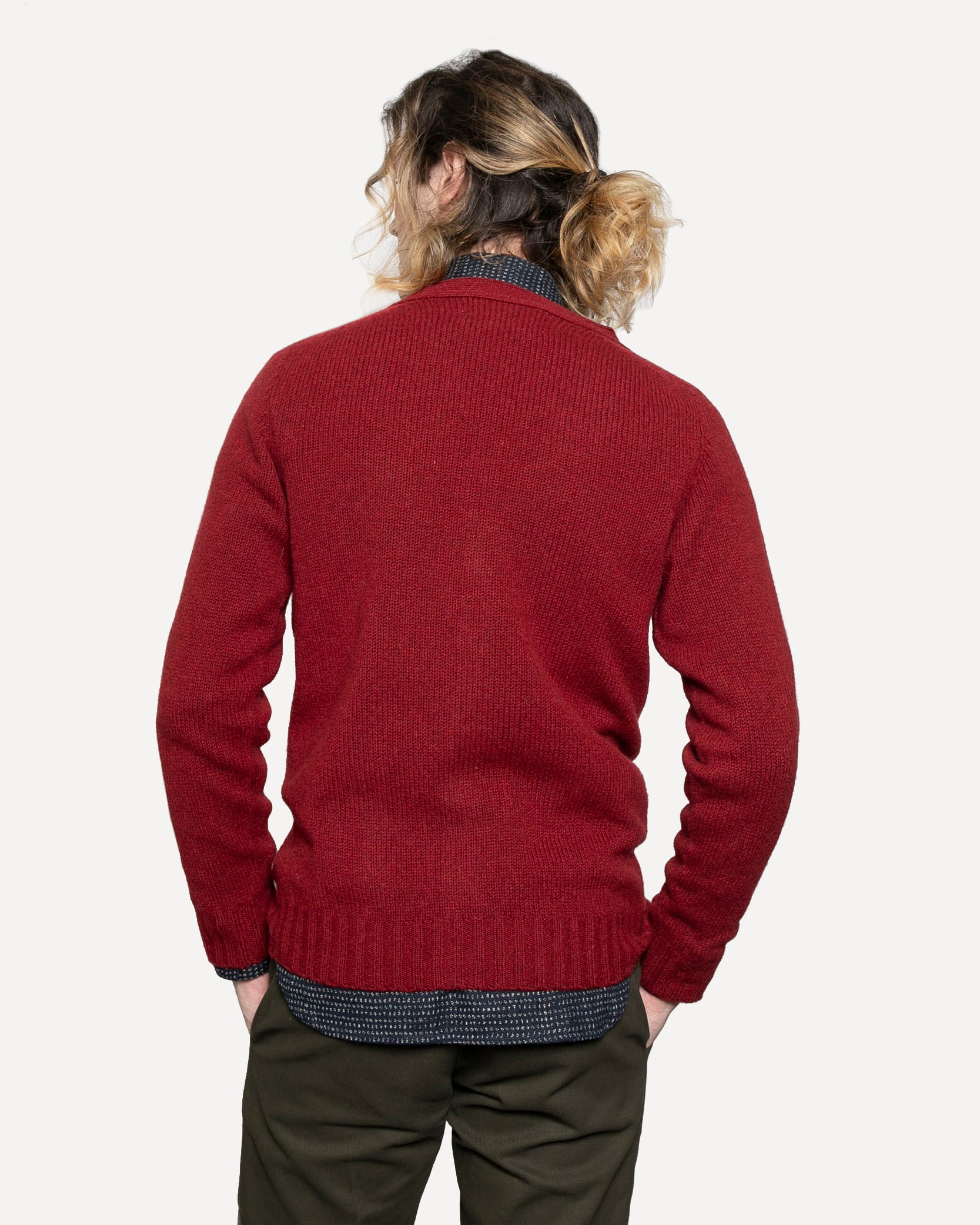 The Highland V Cardigan | Russet