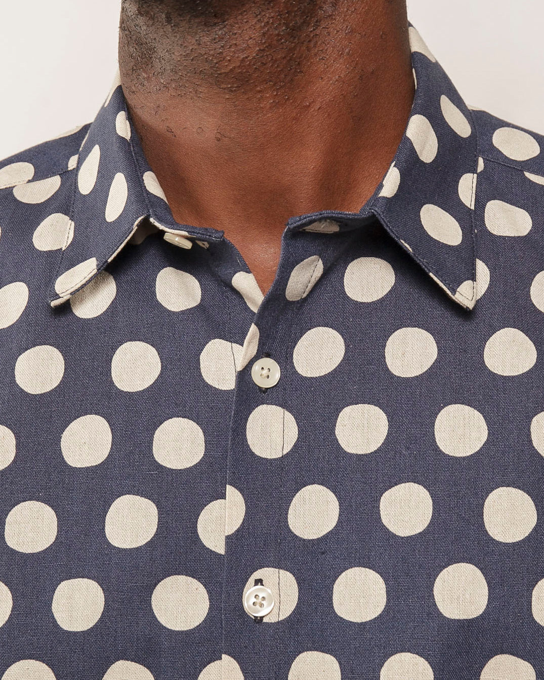Short Sleeve Dylan Shirt | Tipsy Linen Dots - Navy
