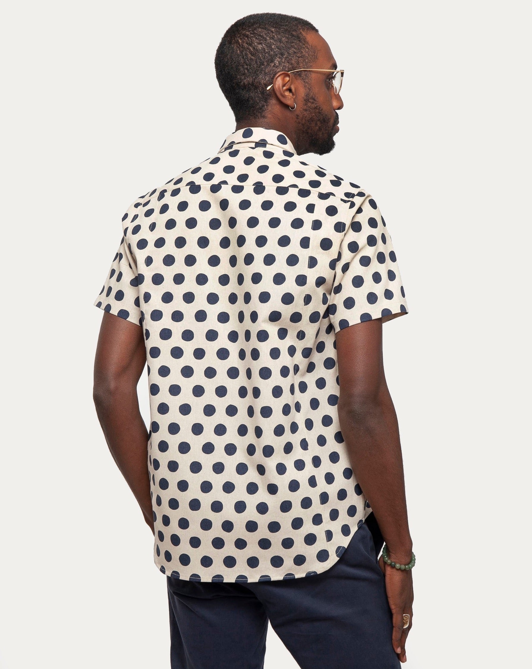 Short Sleeve Dylan Shirt | Tipsy Linen Dots - Natural Navy