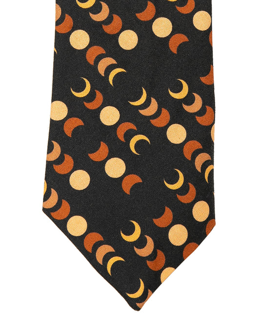 The Tie | Lunar Change