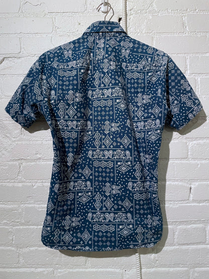 Made in Canada, The Indigo Paisley Vintage Short Sleeve Dylan from 18 Waits, a sustainable menswear brand known for vintage-inspired style and rock and roll fashion—an Imogene and Willie alternative focused on quality and character.