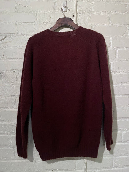 Made in Canada, the Beetroot Vintage Highland Crew from 18 Waits, a sustainable menswear brand known for vintage-inspired style and rock and roll fashion—an Imogene and Willie alternative focused on quality and character.