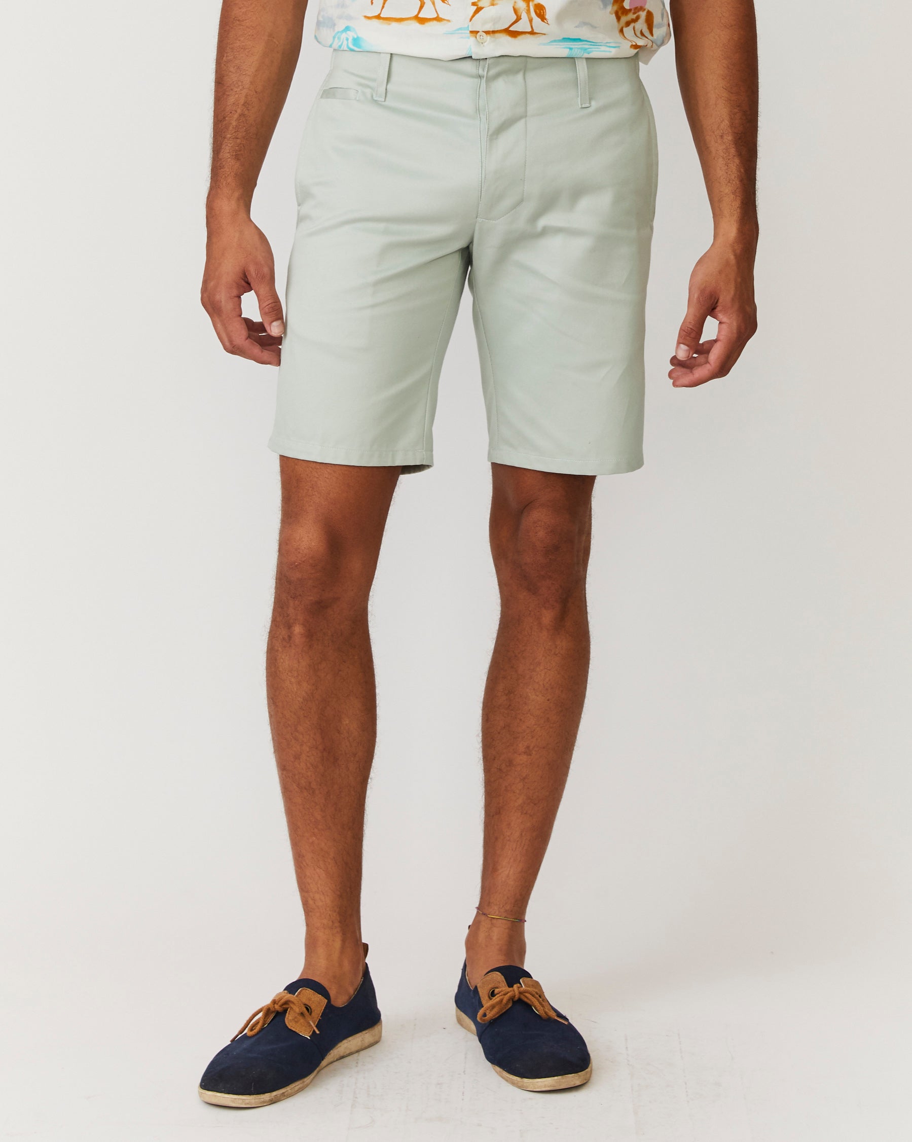 Made in Canada, shorts by 18 Waits— a Sustainable Men's clothing brand offering Vintage Inspired menswear and Rock and Roll Fashion. A refined Imogene and Willie alternative for those who value quality and character.