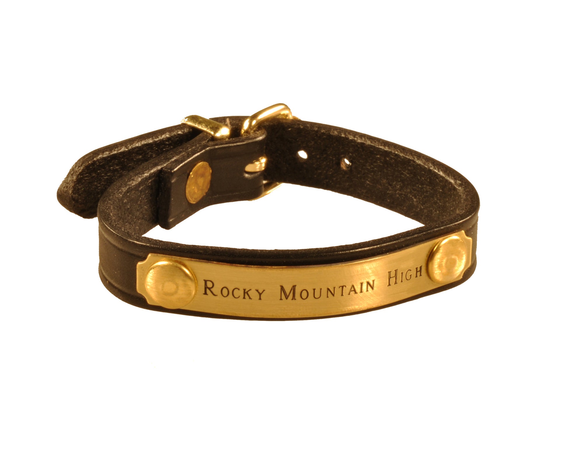 Made in Canada, Ramblin by 18 Waits— a Sustainable Men's clothing brand offering Vintage Inspired menswear and Rock and Roll Fashion. A refined Imogene and Willie alternative for those who value quality and character.