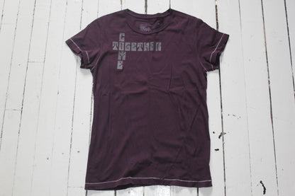 Made in Canada, the Women's Graphic T-Shirt from 18 Waits — a Sustainable  clothing brand offering Vintage Inspired menswear and Rock and Roll Fashion. A refined Imogene and Willie alternative for those who value quality and character.