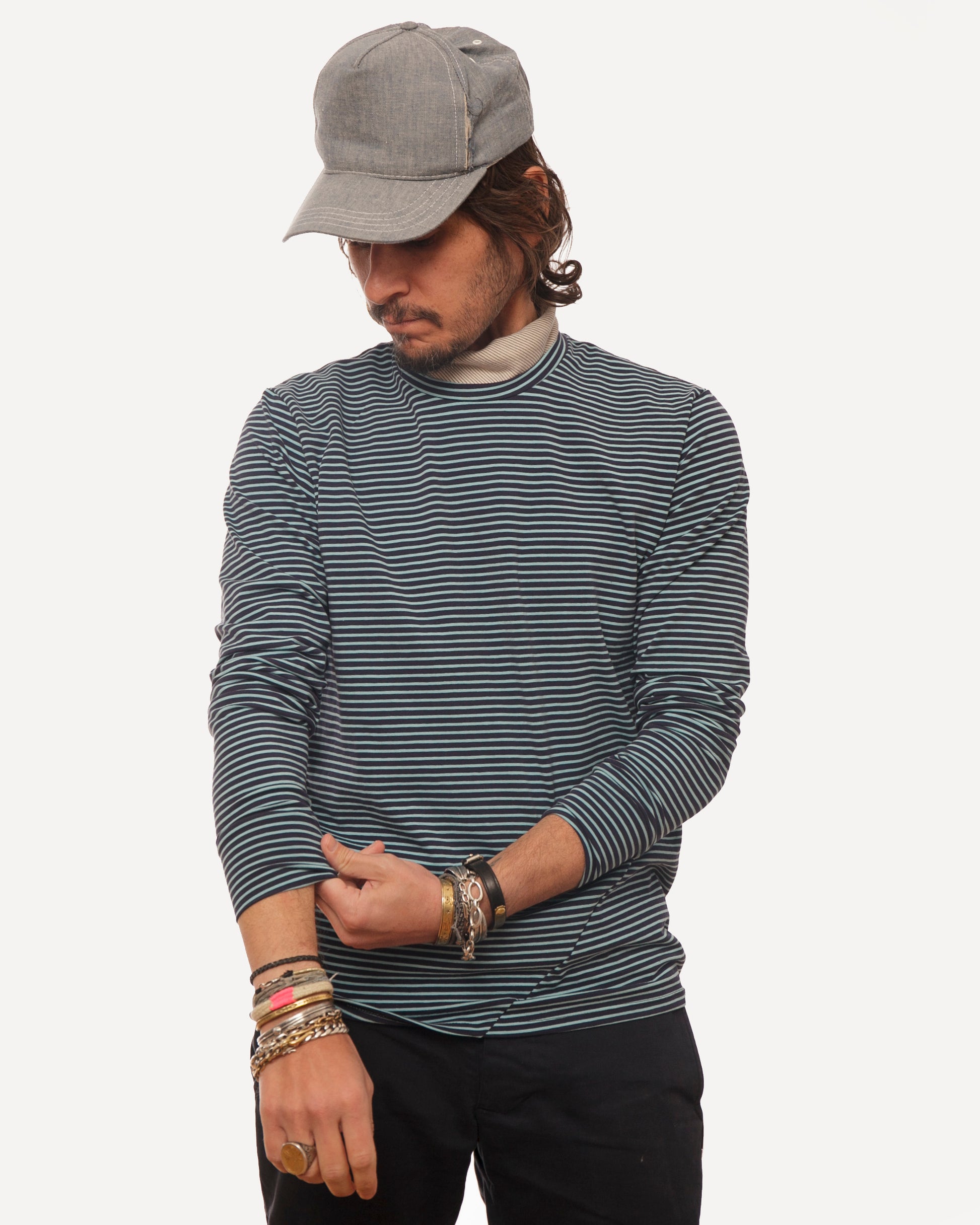 Made in Canada, Long Sleeve Signature T-shirt from 18 Waits — a Sustainable Men's clothing brand offering Vintage Inspired menswear and Rock and Roll Fashion. A refined Imogene and Willie alternative for those who value quality and character.
