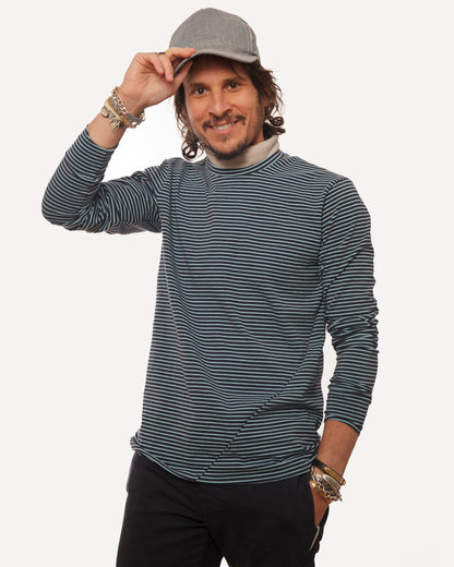 Made in Canada, Long Sleeve Signature T-shirt from 18 Waits — a Sustainable Men's clothing brand offering Vintage Inspired menswear and Rock and Roll Fashion. A refined Imogene and Willie alternative for those who value quality and character.