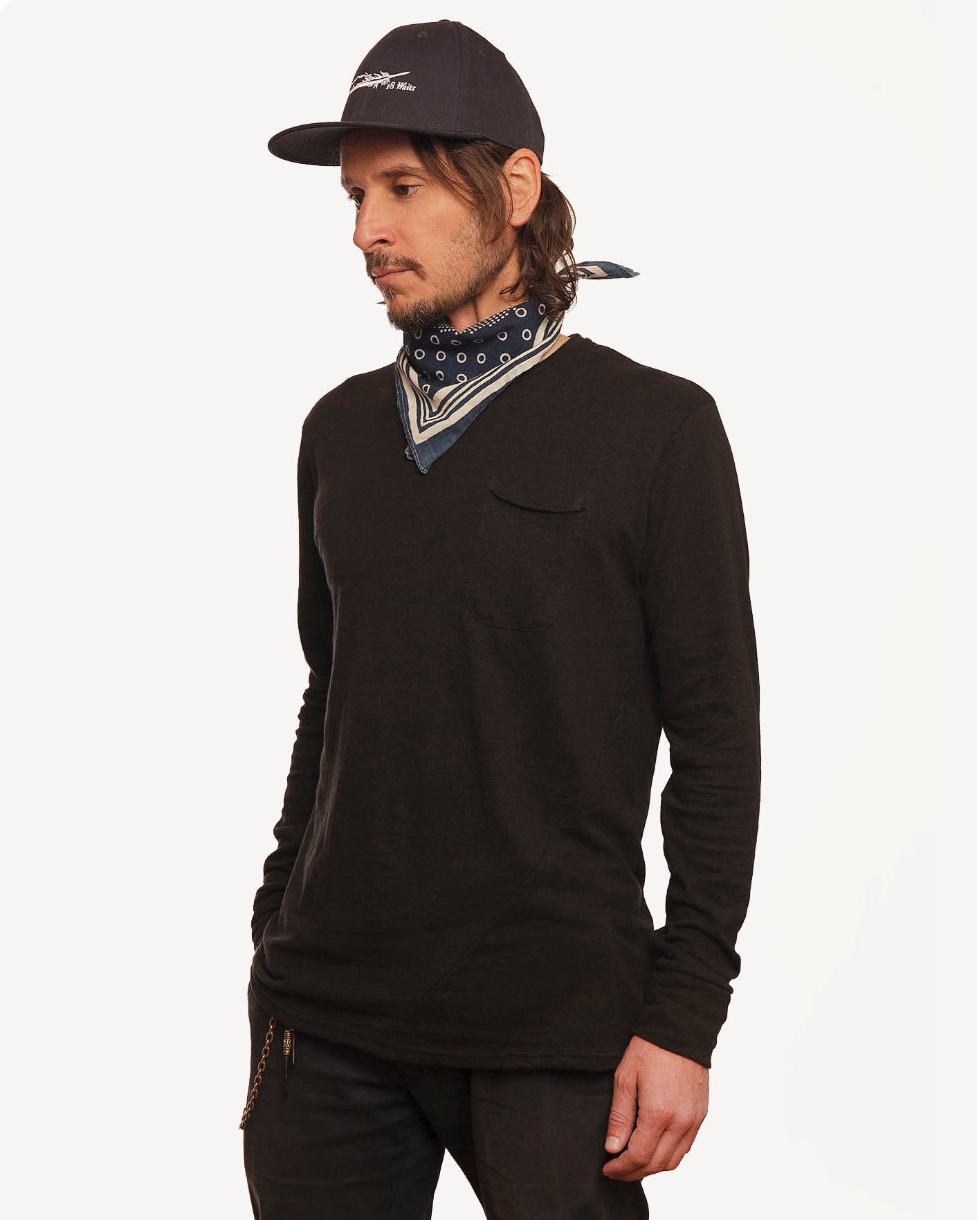 Made in Canada, Log Sleeve Pocket Tee from 18 Waits — a Sustainable Men's clothing brand offering Vintage Inspired menswear and Rock and Roll Fashion. A refined Imogene and Willie alternative for those who value quality and character.