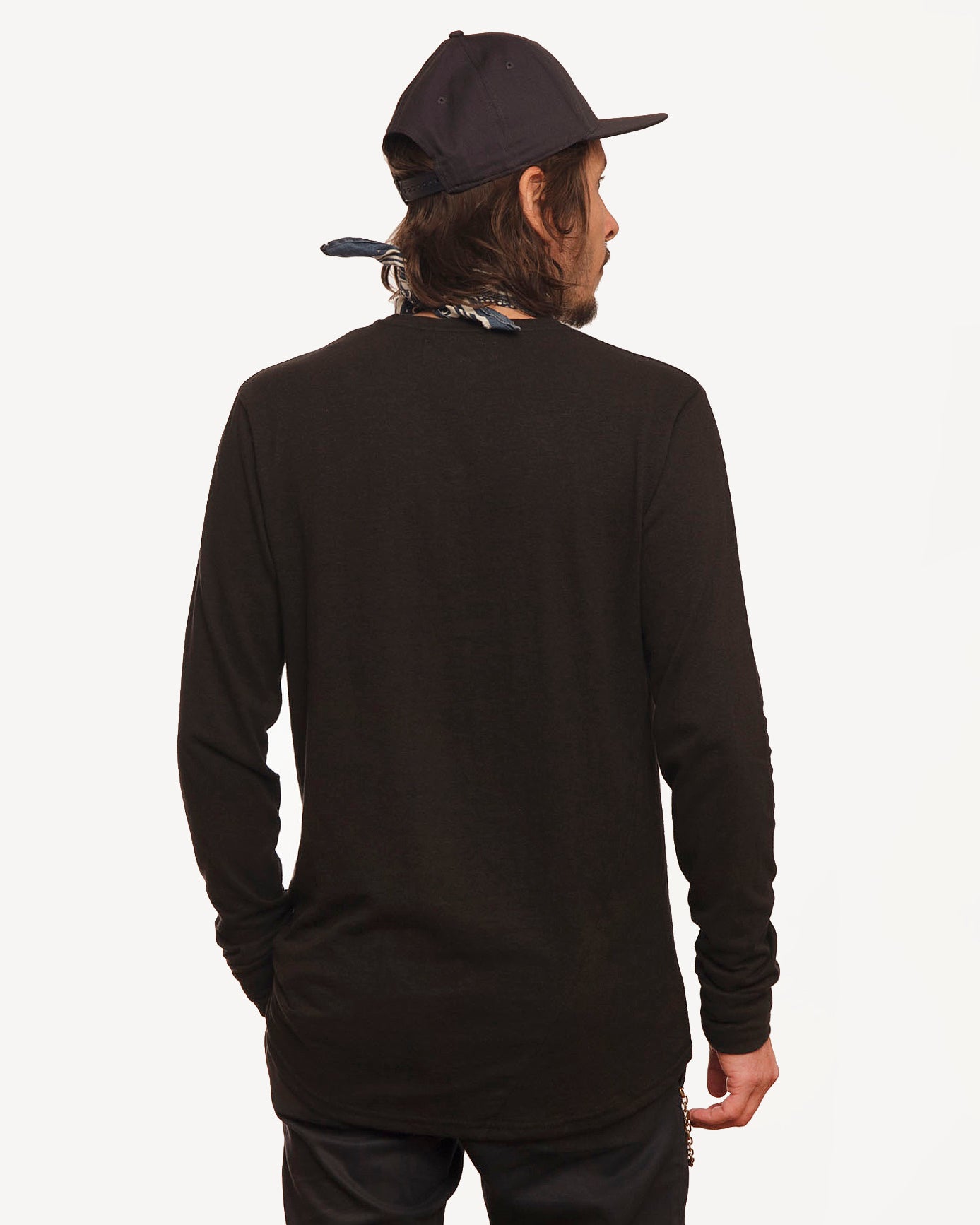 Made in Canada, Log Sleeve Pocket Tee from 18 Waits — a Sustainable Men's clothing brand offering Vintage Inspired menswear and Rock and Roll Fashion. A refined Imogene and Willie alternative for those who value quality and character.