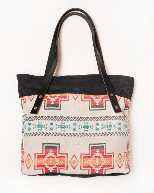 Made in Canada, Bag by 18 Waits— a Sustainable Men's clothing brand offering Vintage Inspired menswear and Rock and Roll Fashion. A refined Imogene and Willie alternative for those who value quality and character.